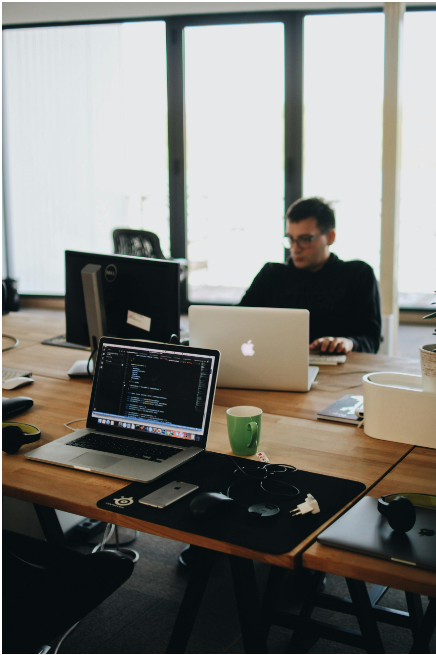 Créer un site internet professionnel : pourquoi faire appel à une agence Web ?